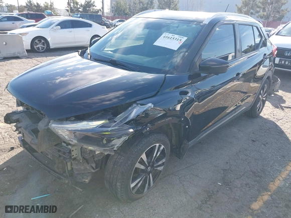 2018 Nissan Kicks SR with VIN 3N1CP5CU2JL511575, listed as a IAAI auction lot 41615315 with 175,722 mi miles. Bid and sale history available at carsss.com. Image 2.