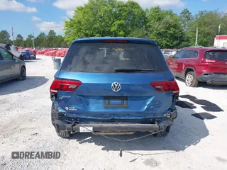 2019 Volkswagen Tiguan SE with VIN 3VV3B7AX2KM006055, listed as a IAAI auction lot 42023713 with 83,570 mi miles and . Bid and sale history available at DreamBid. Image 17.