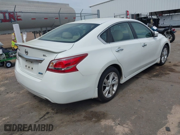 2013 Nissan Altima S with VIN 1N4AL3AP4DN584202, listed as a IAAI auction lot 41904479 with 286,031 mi miles and . Bid and sale history available at DreamBid. Image 4.