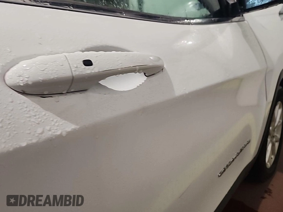 2018 Jeep Cherokee Latitude Plus with VIN 1C4PJLLB2JD595096, listed as a IAAI auction lot 42631428 with 103,164 mi miles and . Bid and sale history available at DreamBid. Image 1.