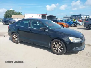 2014 Volkswagen Jetta SE with VIN 3VWD17AJ8EM304418, listed as a IAAI auction lot 42687062 with 207,402 mi miles and . Bid and sale history available at DreamBid. Image 1.