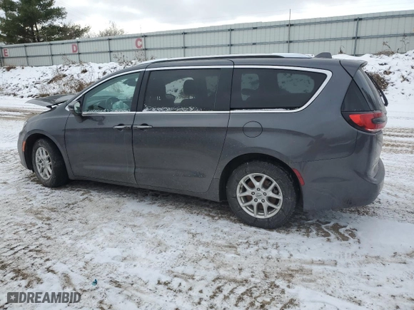 2021 Chrysler Pacifica Touring L with VIN 2C4RC1BG6MR520553, listed as a Copart auction lot 41421555 with 113,649 mi miles and Non Repairable. Bid and sale history available at carsss.com. Image 2.