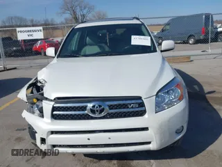 2008 Toyota RAV4 Ltd with VIN JTMBK31V085041130, listed as a IAAI auction lot 41786466 with 137,656 mi miles. Bid and sale history available at carsss.com. Image 12.