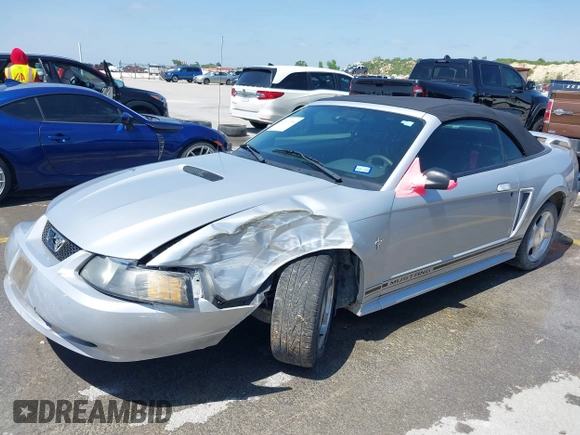 2001 Ford Mustang Deluxe с VIN 1FAFP44451F208230, выставлен на аукционе IAAI как лот 42191956 с пробегом 118 287 миль миль и . История ставок и продаж доступна на DreamBid. Изображение 17.