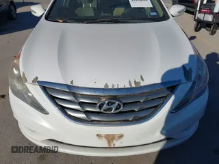 2013 Hyundai Sonata Limited with VIN 5NPEC4AC3DH605524, listed as a IAAI auction lot 41820696 with 177,806 mi miles and . Bid and sale history available at carsss.com. Image 6.