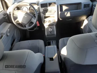 2007 Jeep Compass Sport with VIN 1J8FT47W67D414284, listed as a Copart auction lot 47212335 with 172,769 mi miles and Clean Title. Bid and sale history available at carsss.com. Image 8.