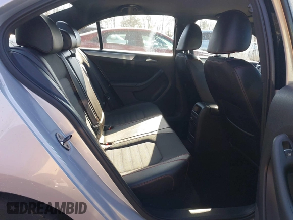 2012 Volkswagen Jetta GLI Autobahn с VIN 3VW567AJ1CM131389, выставлен на аукционе IAAI как лот 41698929 с пробегом 114 034 миль миль и . История ставок и продаж доступна на DreamBid. Изображение 8.