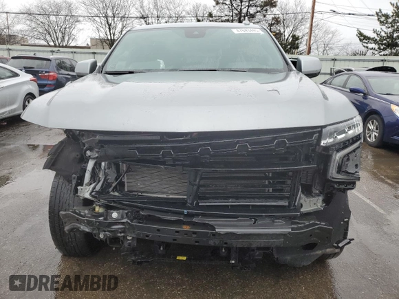 2023 Chevrolet Tahoe LS z VIN 1GNSKMKD5PR474422, wystawiony jako Copart lot #47843445 z przebiegiem 43 712 mil mil oraz Szkoda całkowita • Salvage title. Historia ofert i sprzedaży dostępna na DreamBid. Obrazek 5.