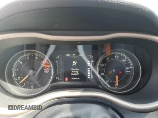 2017 Jeep Cherokee Latitude z VIN 1C4PJMCS8HW589873, wystawiony jako Copart lot #65951275 z przebiegiem 90 864 mil mil oraz Szkoda całkowita • Salvage title. Historia ofert i sprzedaży dostępna na DreamBid. Obrazek 9.