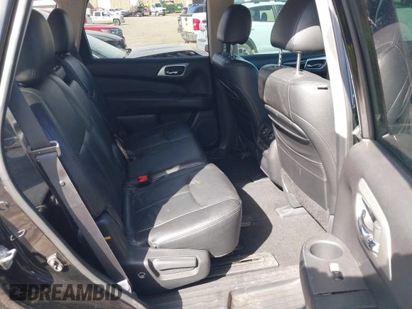 2017 Nissan Pathfinder Platinum with VIN 5N1DR2MN1HC905233, listed as a IAAI auction lot 41937330 with 117,326 mi miles. Bid and sale history available at carsss.com. Image 8.