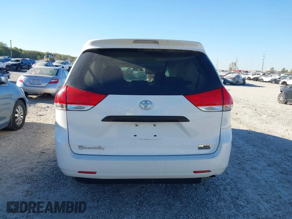 2012 Toyota Sienna with VIN 5TDZK3DC7CS270240, listed as a IAAI auction lot 40539452 with 92,738 mi miles. Bid and sale history available at carsss.com. Image 16.