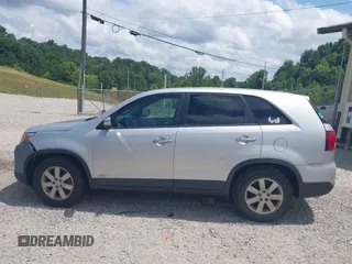 2015 Kia Sorento LX with VIN 5XYKTCA62FG568967, listed as a IAAI auction lot 42689942 with 215,430 mi miles and . Bid and sale history available at DreamBid. Image 14.