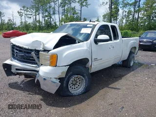 2007 GMC Sierra 2500HD SLT z VIN 1GTHK29607E518459, wystawiony jako IAAI lot #40120837 z przebiegiem 287 407 mil mil oraz . Historia ofert i sprzedaży dostępna na DreamBid. Obrazek 2.