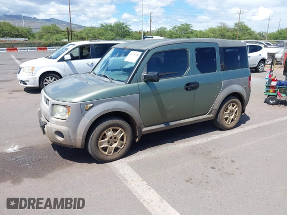 2005 Honda Element LX with VIN 5J6YH18385L012963, listed as a IAAI auction lot 42025122 with Not Provided miles and . Bid and sale history available at DreamBid. Image 2.