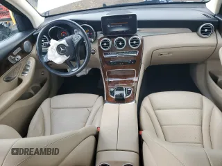 2019 Mercedes-Benz GLC 300 z VIN WDC0G4KB9KV161416, wystawiony jako Copart lot #55402965 z przebiegiem 99 335 mil mil oraz Szkody całkowita. Historia ofert i sprzedaży dostępna na DreamBid. Obrazek 8.