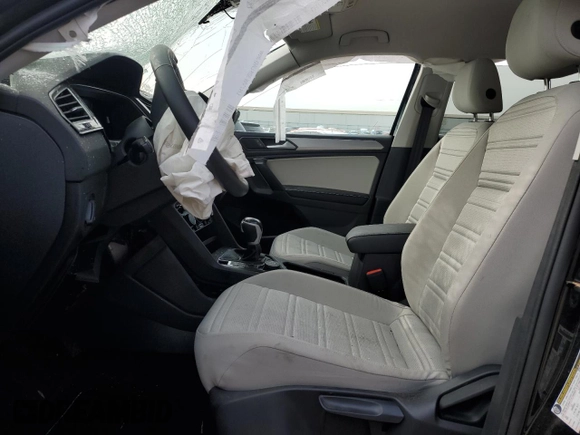 2024 Volkswagen Tiguan S with VIN 3VVFB7AX7RM164477, listed as a Copart auction lot 53334065 with 4,651 mi miles and Non repairable. Bid and sale history available at DreamBid. Image 7.