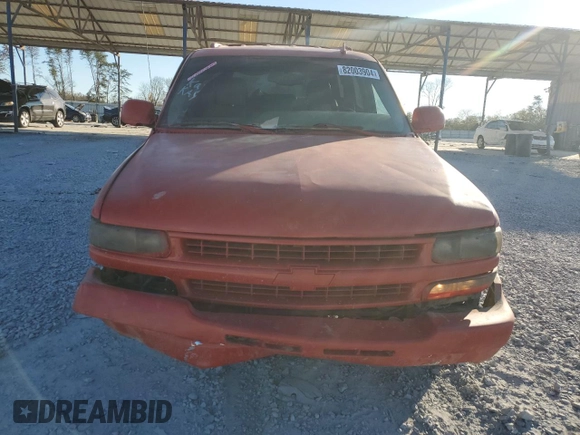 2006 Chevrolet Tahoe Z71 with VIN 1GNEC13Z16R139742, listed as a Copart auction lot 82003904 with 287,652 mi miles and Salvage title. Bid and sale history available at DreamBid. Image 5.