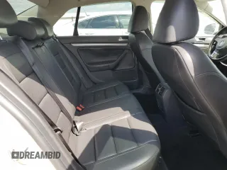 2010 Volkswagen Jetta Limited Edition с VIN 3VWRZ7AJ1AM109768, выставлен на аукционе Copart как лот 54629555 с пробегом 109 339 миль миль и Списание • Salvage title. История ставок и продаж доступна на DreamBid. Изображение 10.