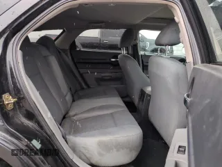 2005 Dodge Magnum SE z VIN 2D4FV48V55H529419, wystawiony jako Copart lot #53908645 z przebiegiem 176 793 mil mil oraz Szkoda całkowita • Salvage title. Historia ofert i sprzedaży dostępna na DreamBid. Obrazek 11.