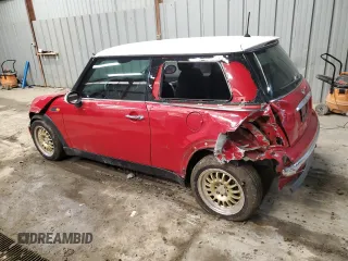 2002 MINI Hardtop with VIN WMWRC33452TC35333, listed as a Copart auction lot 44447425 with 166,353 mi miles and Salvage Title. Bid and sale history available at DreamBid. Image 2.