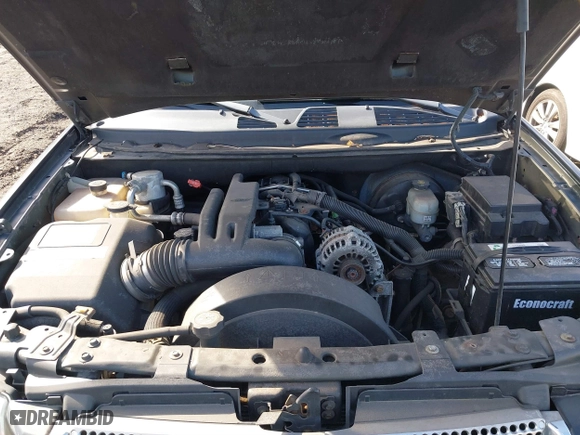2005 GMC Envoy Denali with VIN 1GKET63M052336214, listed as a IAAI auction lot 41852417 with 999,999 mi miles. Bid and sale history available at carsss.com. Image 10.