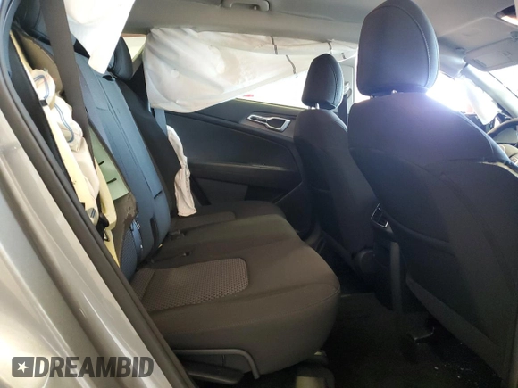 2024 Kia Sportage LX with VIN KNDPUCDF8R7276062, listed as a Copart auction lot 49069565 with 3,900 mi miles and Salvage Title. Bid and sale history available at DreamBid. Image 11.
