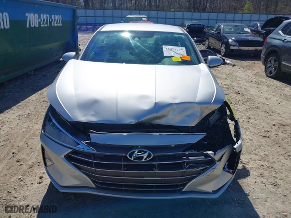 2019 Hyundai Elantra Preferred with VIN KMHD84LF4KU743494, listed as a IAAI auction lot 41821777 with 147,704 mi miles. Bid and sale history available at carsss.com. Image 12.