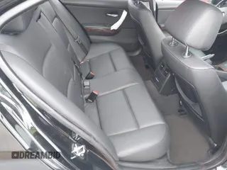 2007 BMW 3 Series 328i with VIN WBAVC53517FZ80487, listed as a IAAI auction lot 42643410 with 225,942 mi miles and . Bid and sale history available at DreamBid. Image 8.