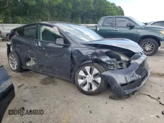 2024 Tesla Model Y Long Range с VIN 7SAYGDEE7RA271520, выставлен на аукционе Copart как лот 56526025 с пробегом 28 745 миль миль и Списание • Salvage title. История ставок и продаж доступна на DreamBid. Изображение 4.