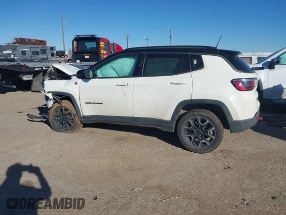 2019 Jeep Compass Trailhawk with VIN 3C4NJDDB4KT748018, listed as a IAAI auction lot 40916087 with 96,755 mi miles and . Bid and sale history available at carsss.com. Image 14.