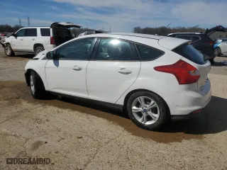 2014 Ford Focus SE with VIN 1FADP3K28EL151600, listed as a Copart auction lot 49857985 with 105,001 mi miles and Non Repairable. Bid and sale history available at carsss.com. Image 2.