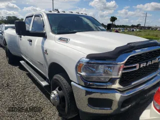 2019 Ram 3500 Tradesman with VIN 3C63RRGL4KG701380, listed as a Copart auction lot 73947074 with 149,584 mi miles and Non Repairable. Bid and sale history available at carsss.com. Image 4.
