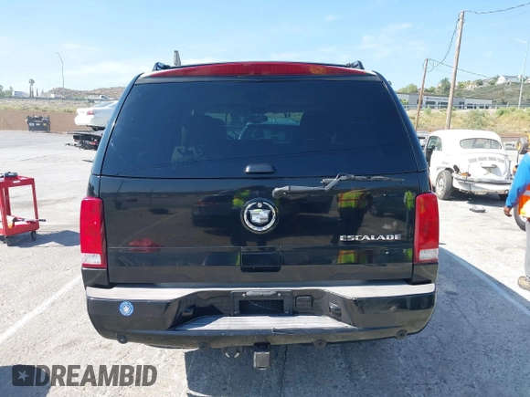2005 Cadillac Escalade with VIN 1GYEC63T35R147108, listed as a IAAI auction lot 42474950 with 181,187 mi miles and . Bid and sale history available at DreamBid. Image 15.