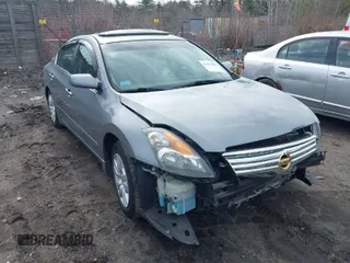 2009 Nissan Altima 2.5 S with VIN 1N4AL21E59N470080, listed as a IAAI auction lot 41953486 with 67,150 mi miles. Bid and sale history available at carsss.com. Image 1.