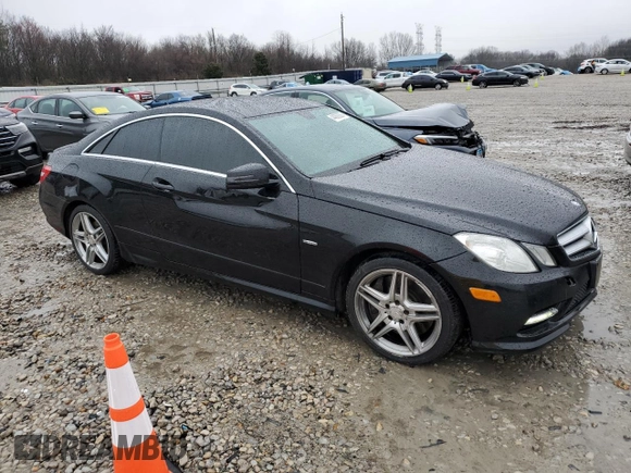 2012 Mercedes-Benz E 550 with VIN WDDKJ7DB3CF149584, listed as a Copart auction lot 44063635 with 172,435 mi miles and Salvage Title. Bid and sale history available at DreamBid. Image 4.