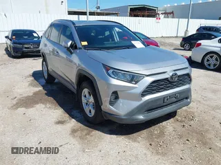 2021 Toyota RAV4 XLE with VIN 2T3W1RFV0MC151843, listed as a IAAI auction lot 41759867 with 77,735 mi miles and . Bid and sale history available at DreamBid. Image 1.