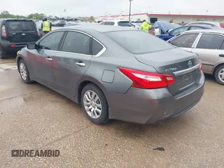 2016 Nissan Altima S with VIN 1N4AL3AP9GN332577, listed as a IAAI auction lot 41963356 with 118,979 mi miles and . Bid and sale history available at DreamBid. Image 3.