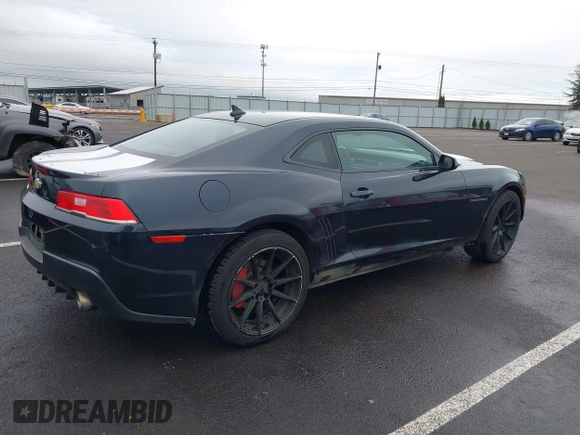 2014 Chevrolet Camaro LT z VIN 2G1FB1E3XE9265155, wystawiony jako IAAI lot #41227609 z przebiegiem 104 786 mil mil oraz . Historia ofert i sprzedaży dostępna na DreamBid. Obrazek 4.