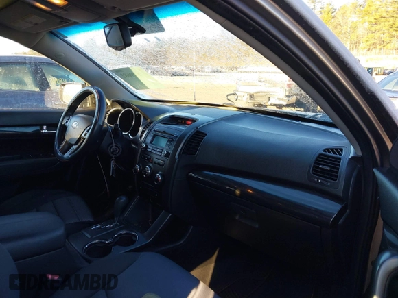 2012 Kia Sorento LX with VIN 5XYKT3A65CG240227, listed as a IAAI auction lot 41009682 with 276,573 mi miles. Bid and sale history available at carsss.com. Image 5.
