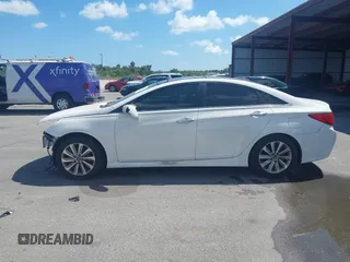 2014 Hyundai Sonata SE with VIN 5NPEC4AC0EH875408, listed as a IAAI auction lot 41913833 with 87,001 mi miles and . Bid and sale history available at DreamBid. Image 15.