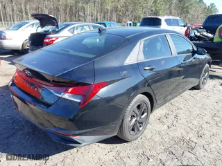 2021 Hyundai Elantra SEL with VIN 5NPLM4AG6MH001022, listed as a IAAI auction lot 41858101 with 62,372 mi miles. Bid and sale history available at carsss.com. Image 3.