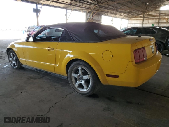 2007 Ford Mustang Deluxe with VIN 1ZVHT84N475215065, listed as a Copart auction lot 82624444 with 163,810 mi miles and Salvage Title. Bid and sale history available at carsss.com. Image 2.