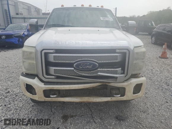 2015 Ford F-350 Platinum с VIN 1FT8W3BT8FEA20776, выставлен на аукционе Copart как лот 50872225 с пробегом 217 559 миль миль и Списание • Salvage title. История ставок и продаж доступна на DreamBid. Изображение 5.