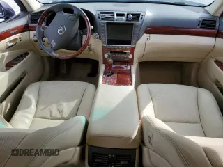 2012 Lexus LS 460 z VIN JTHBL5EF8C5113159, wystawiony jako Copart lot #54096705 z przebiegiem 128 923 mil mil oraz Szkody całkowita. Historia ofert i sprzedaży dostępna na DreamBid. Obrazek 8.
