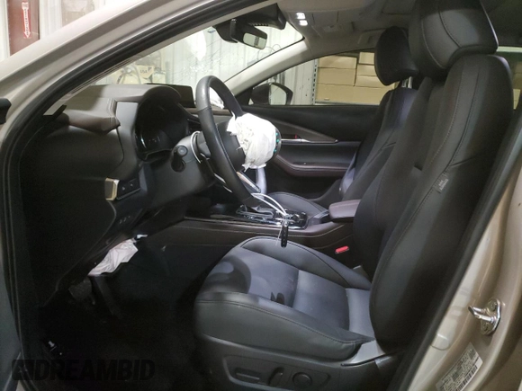 2024 Mazda CX-30 Premium z VIN 3MVDMBDY7RM623786, wystawiony jako Copart lot #83331774 z przebiegiem 10 344 mil mil oraz Szkoda całkowita • Salvage title. Historia ofert i sprzedaży dostępna na DreamBid. Obrazek 7.