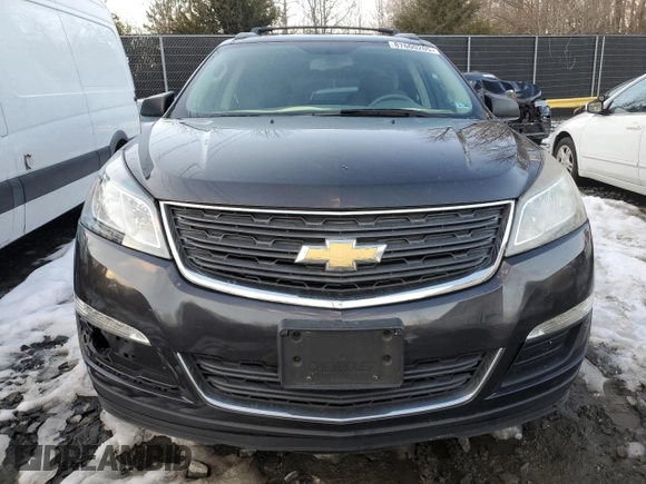 2015 Chevrolet Traverse LS z VIN 1GNKVFKD6FJ262516, wystawiony jako Copart lot #87600205 z przebiegiem 140 577 mil mil oraz Szkoda całkowita • Salvage title. Historia ofert i sprzedaży dostępna na DreamBid. Obrazek 5.