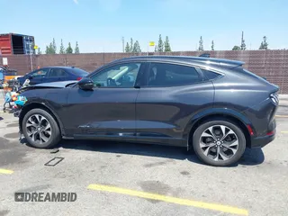 2021 Ford Mustang Mach-E Premium с VIN 3FMTK3R74MMA59575, выставлен на аукционе IAAI как лот 42283151 с пробегом 50 095 миль миль и . История ставок и продаж доступна на DreamBid. Изображение 15.