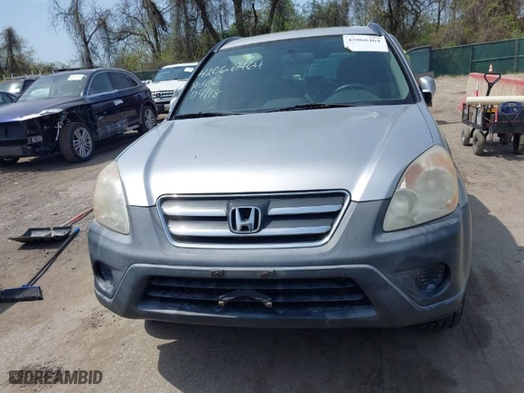 2005 Honda CR-V EX with VIN JHLRD78885C018737, listed as a IAAI auction lot 42066464 with 215,401 mi miles. Bid and sale history available at carsss.com. Image 6.