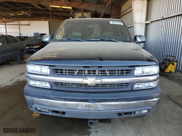 2001 Chevrolet Silverado 1500 LT with VIN 1GCEK19T41Z151844, listed as a Copart auction lot 45010735 with 328,563 mi miles and Salvage Title. Bid and sale history available at carsss.com. Image 5.
