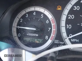 2005 Toyota Sienna XLE with VIN 5TDZA22C65S299604, listed as a IAAI auction lot 41949186 with 205,243 mi miles and . Bid and sale history available at carsss.com. Image 15.